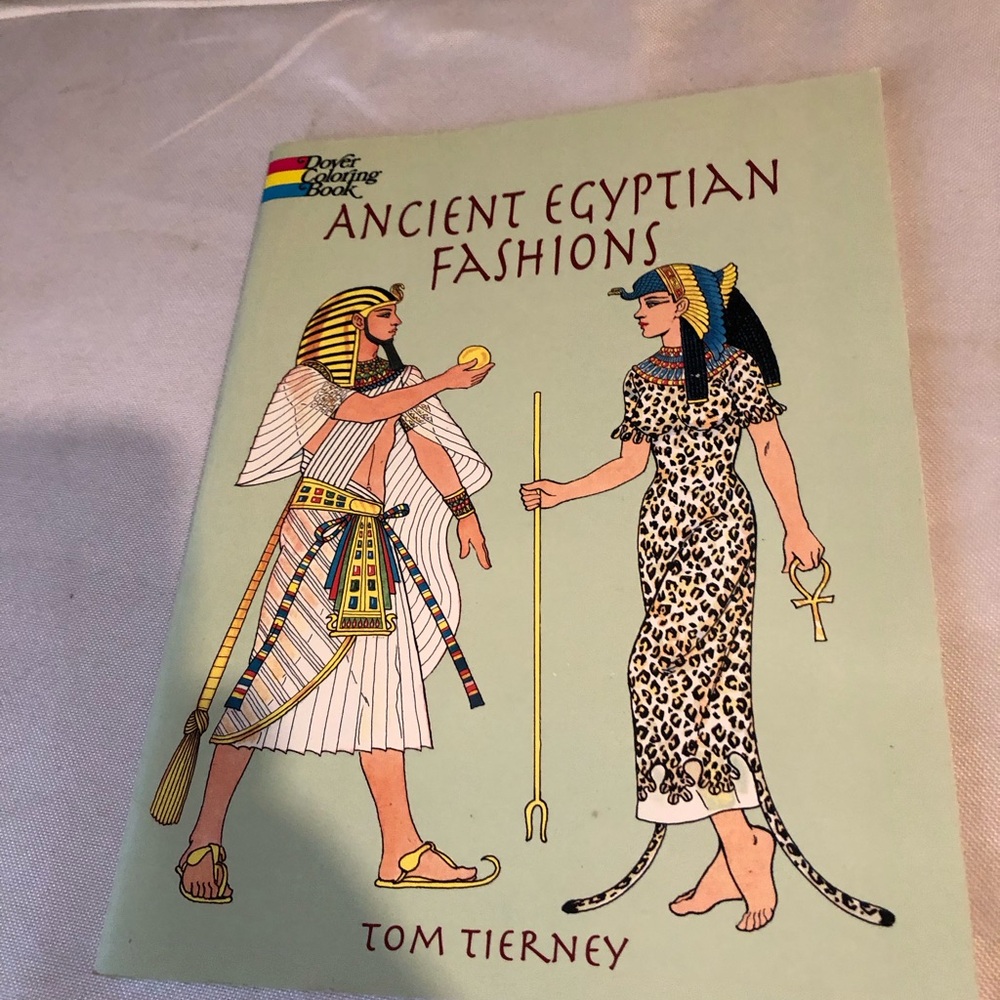 Ancient Egyptian Fashions Coffee Table Book- 48A $15 or $13 w/offer